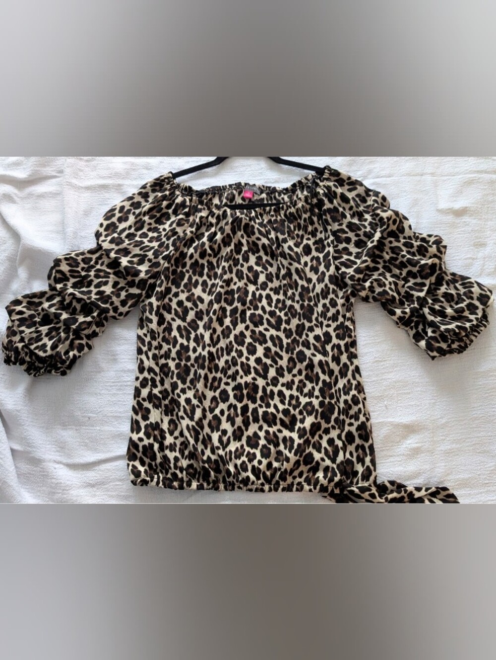 Leopard Print Off-Shoulder Puff Sleeve Top - Beige/Black Vince Camuto Size M